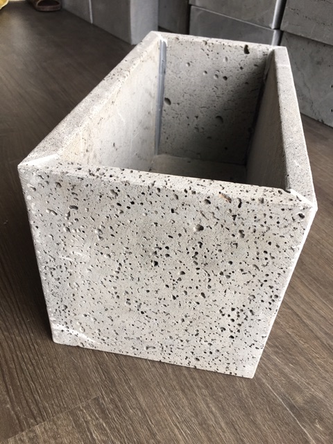 Chậu trồng cây ban công đẹp bền vĩnh viễn hình chữ nhật 20x20xD40cm bằng đá tổ ong tự nhiên