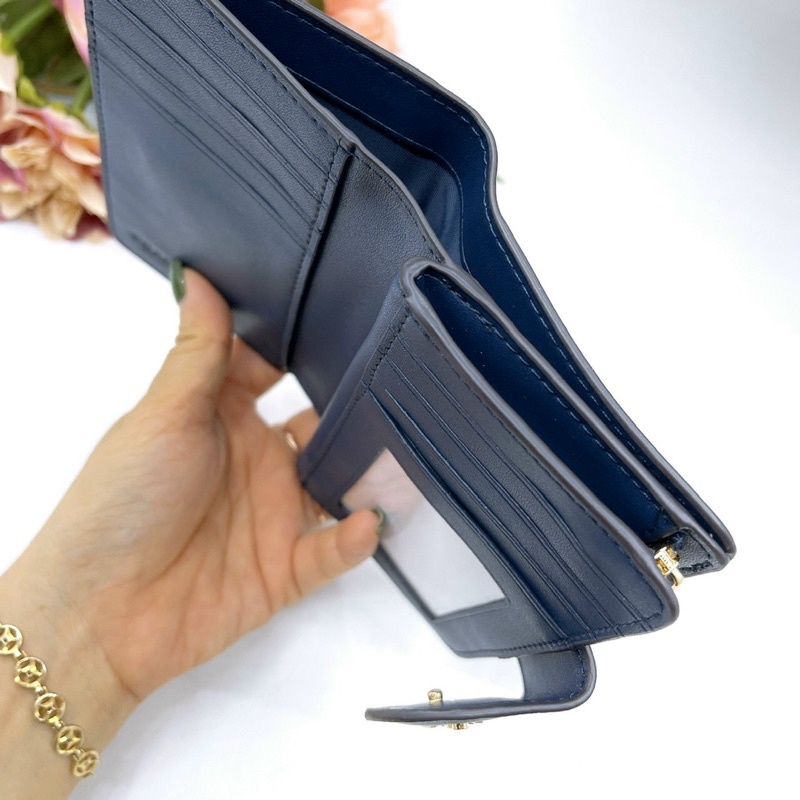 VÍ C🅾️ACH PHỐI MÀU