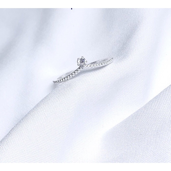 Nhẫn nữ bạc thật chữ v đính đá nhỏ xinh xắn - Kho sỉ bạc Nhất Linh