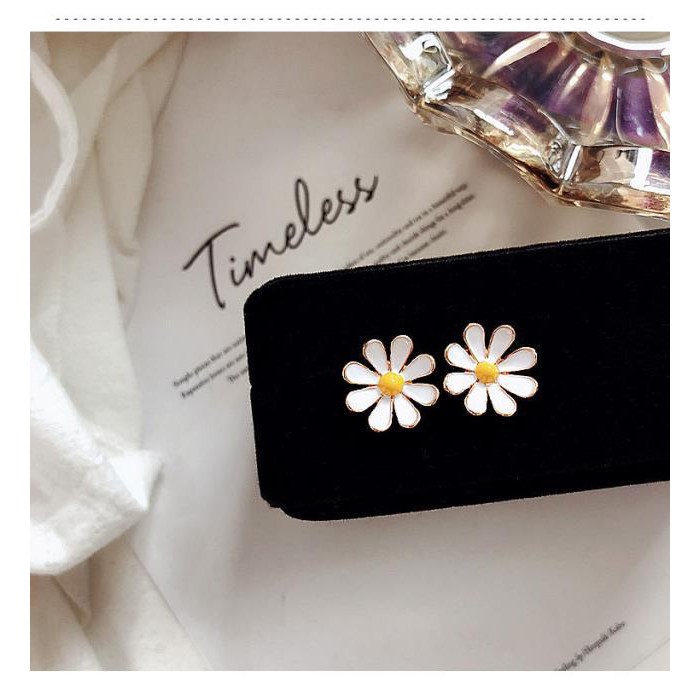 Cute Chrysanthemum Earrings For Women