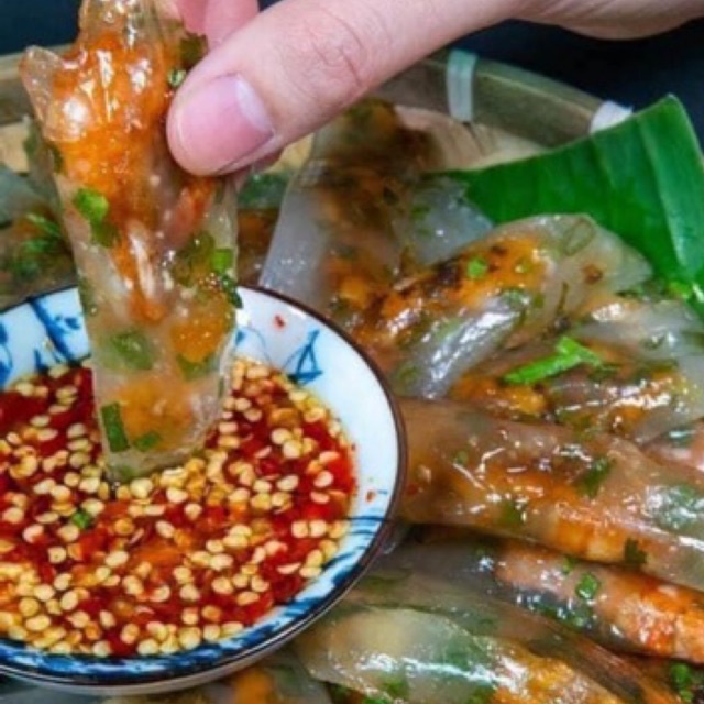 Set 50 bánh bột lọc Huế nhân tôm thịt kèm mắm cốt và ớt xanh thơm ngon