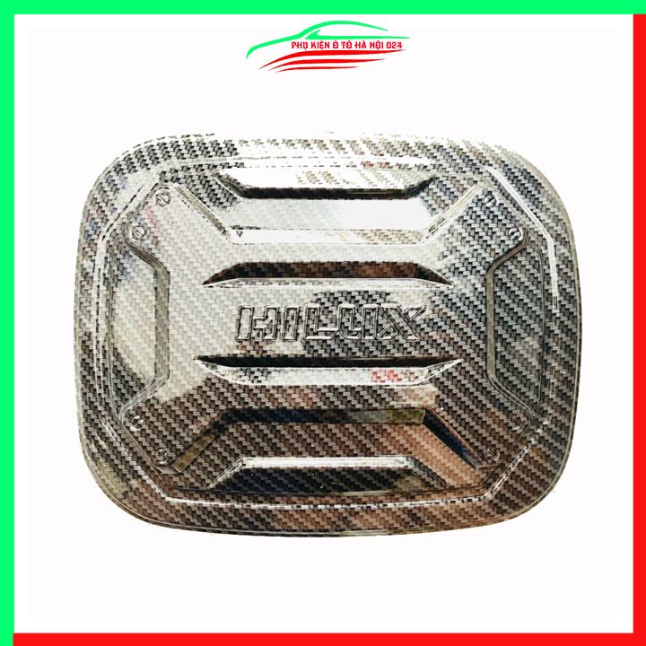 Ốp nắp xăng Hilux 2016-2024 vân cacbon bảo vệ chống trầy trang trí ô tô