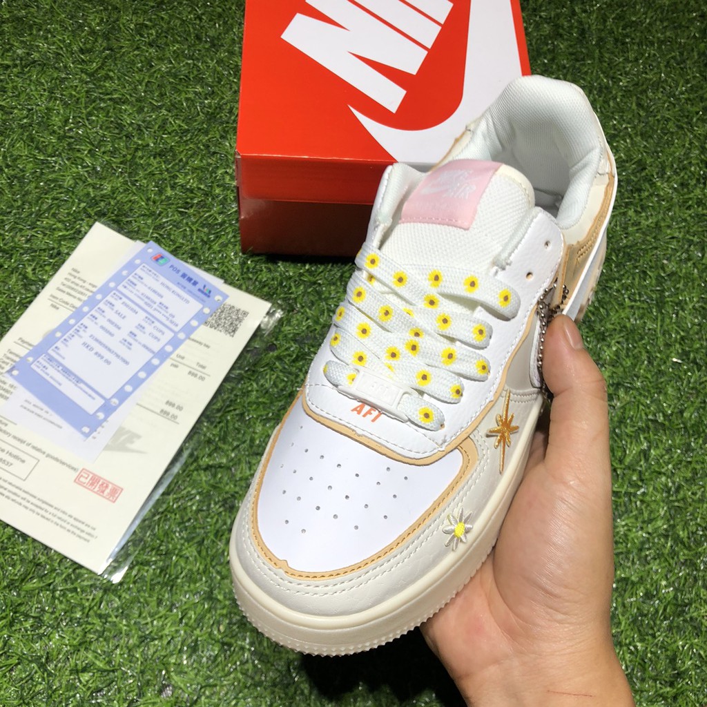 Giày thể thao nữ hoa cúc, 7 màu...cá tính size 36-39