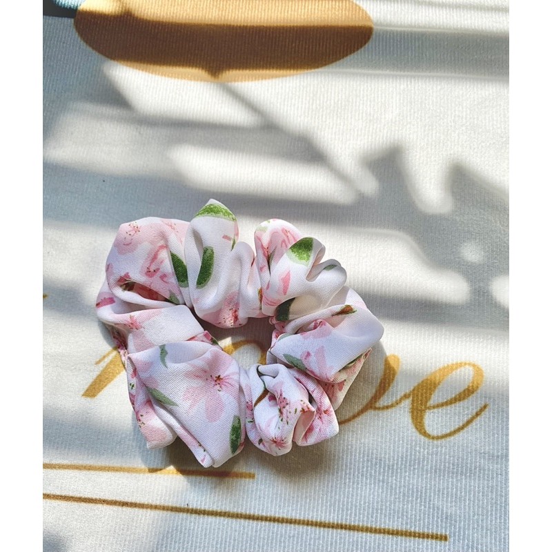 Scrunchies/ Kẹp tóc/ Buộc tóc Hoa thun hồng