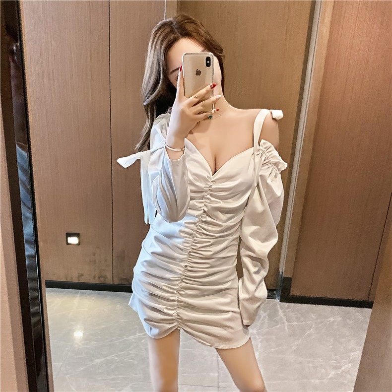 Đầm dáng ôm trễ vai tay dài mini Emilyshop