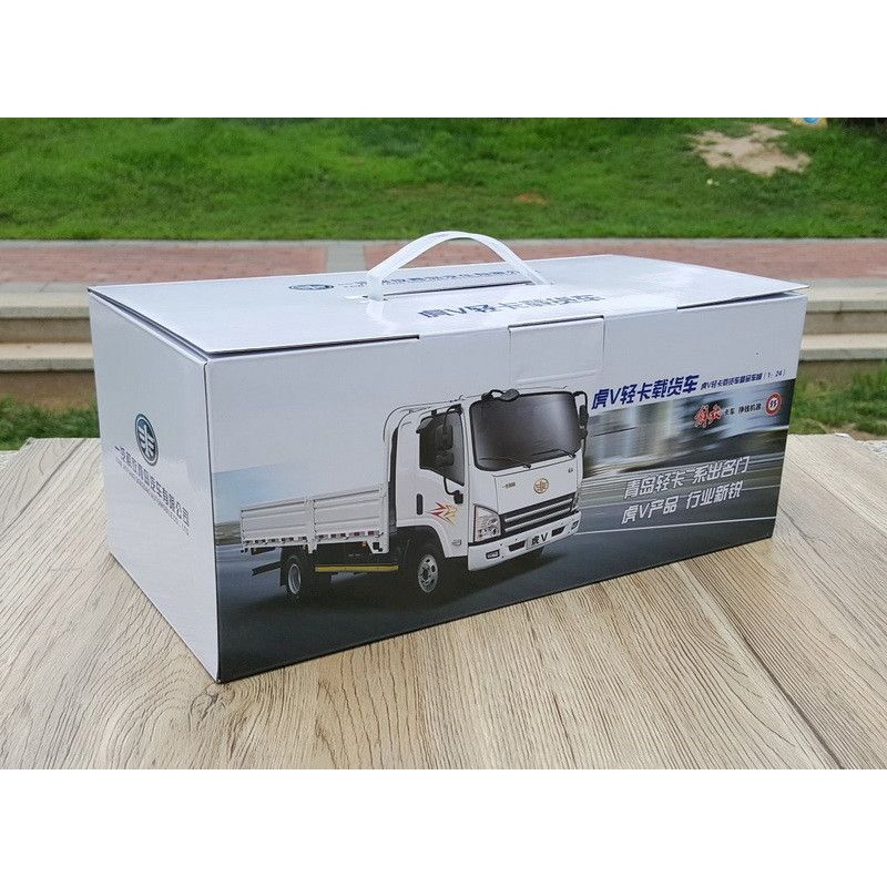 Xe tải mô hình hợp kim 1:24