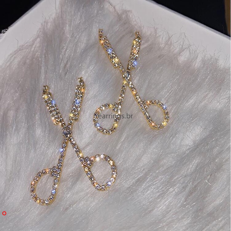 Bông tai hình cây kéo