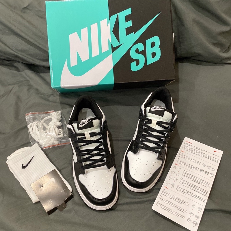 GIÀY AIR SB DUNK BLACK WHITE LAI AU [ FULL BOX + FREE SHIP ]