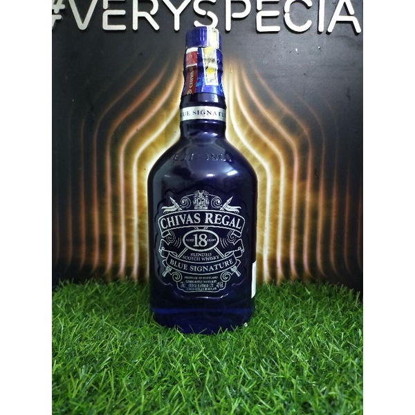 Vỏ chai rượu Chivas 18 BLUE Scotland