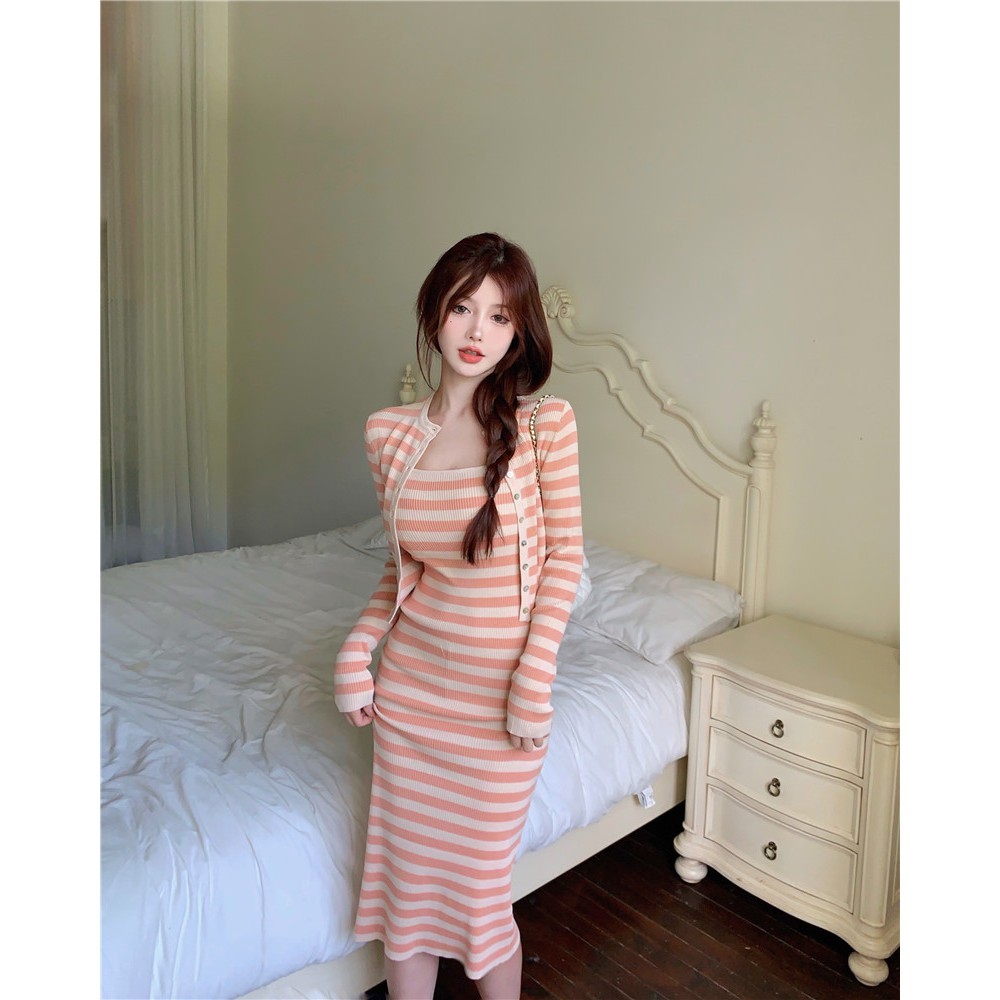 Đầm Ôm Hai Dây/Áo Khoác Cardigan Dệt Kim Họa Tiết Kẻ Sọc Thời Trang Cho Nữ (có bán lẻ)