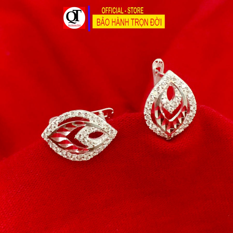 Bông tai nữ bạc 925 khóa bất đeo sát tai bề mặt phay sáng bóng gắn đá cao cấp trang sức Bạc Quang Thản - QTBT96