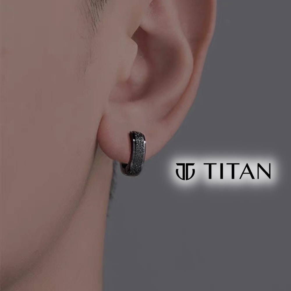 Khuyên tai nam tròn unisex, bông tai đính đá kim cương cực đẹp, khuyên xỏ tai kẹp vành tai 2 màu trắng đen TITAN Shop