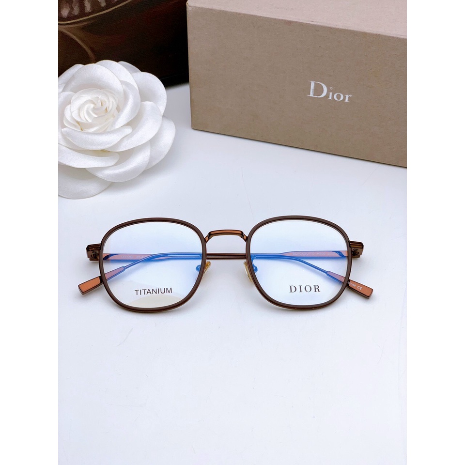 Gọng titan dior