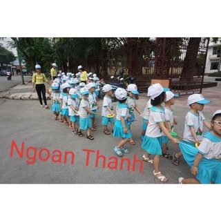Dây dắt trẻ mần non đi dã ngoại