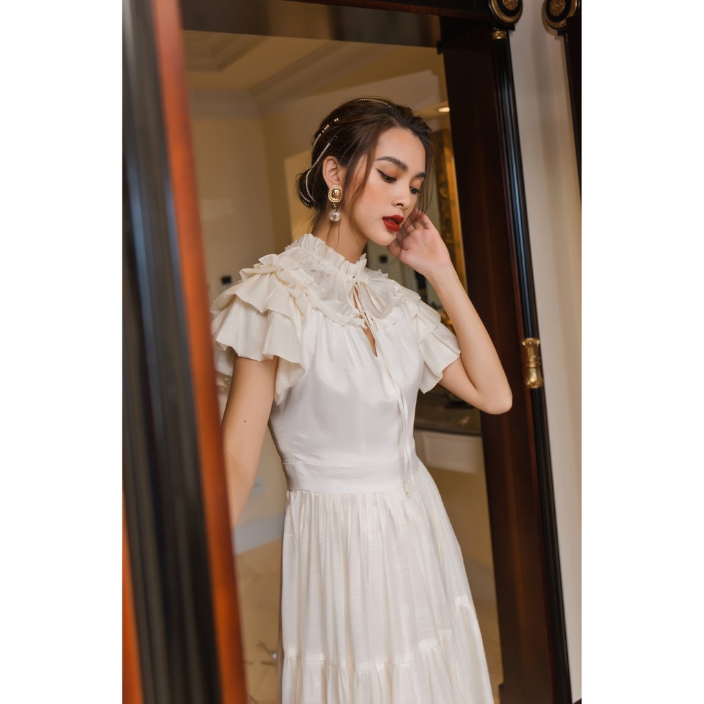 [Mã SKAMSALEP6 giảm 10% tối đa 100K đơn 150K] SÒ VINTAGE - AROMI Đầm xoè tay cánh tiên bèo cổ | BigBuy360 - bigbuy360.vn