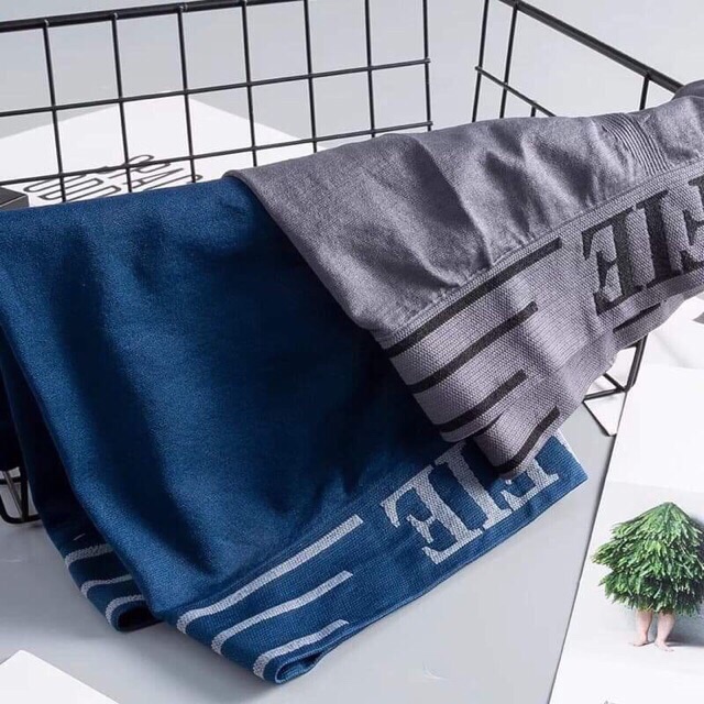 Combo 1 Quần Sịp Đùi Munafie + 1 Đôi Tất Cổ Ngắn Cao Cấp | BigBuy360 - bigbuy360.vn