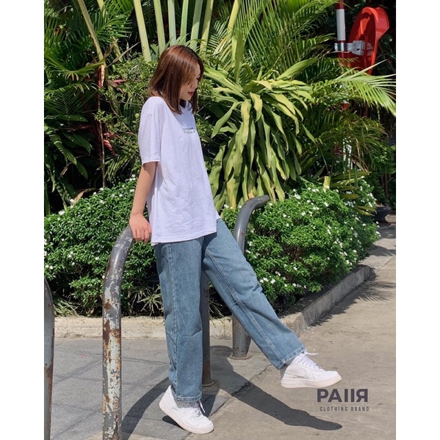 Quần bò ống suông xanh trung Codie Jeans | BigBuy360 - bigbuy360.vn