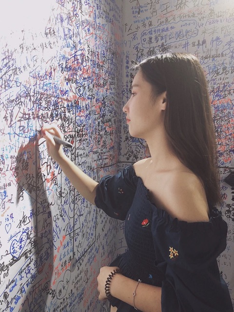 (Hàng sẵn) Áo trễ vai hoa nhí thun ngực mẫu Zara (có ảnh thật) | BigBuy360 - bigbuy360.vn