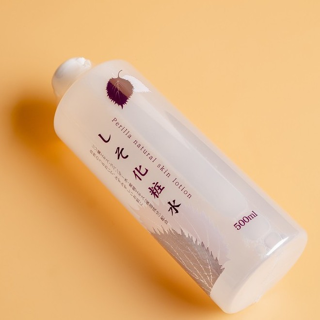 Nước Hoa Hồng Dokudami Chiết Xuất Lá Tía Tô 500ml Perilla Natural Skin Lotion Kháng Khuẩn Kháng Mụn Cấp Ẩm Da Nhạy Cảm