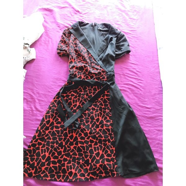 Váy NEM size 2 có dây thắt eo 98%