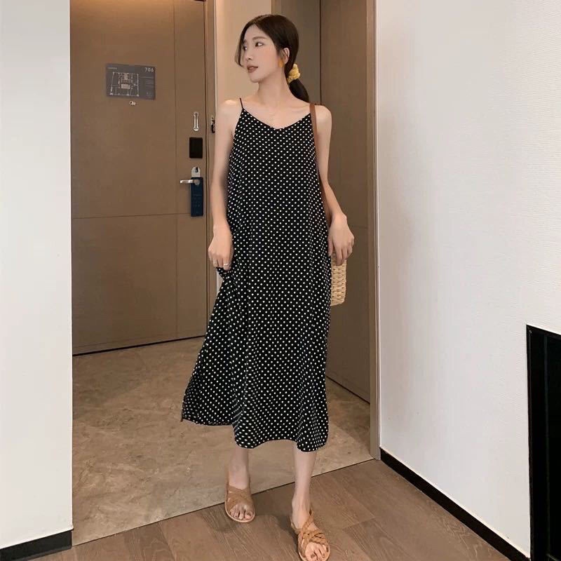 Váy Dây Treo Hoa Chấm Bi✨✨Phong Cách Mới Trong Mùa Xuân Và Mùa Hè✨Trung Bình Và Dài✨Đầm Chữ A Form Rộng Thiết Kế Xẻ Tà Xinh Xắn Cho Nữ