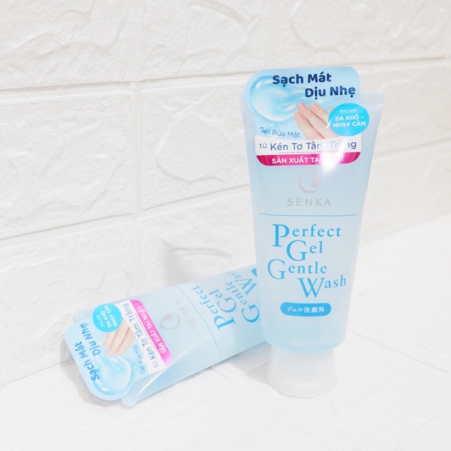 Sữa rửa mặt dịu nhẹ Senka Perfect Gel Gentle Wash - 100gr