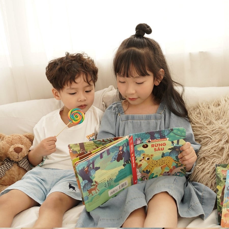 Sách Tương Tác Khám Phá Thế Giới Nhỏ Bộ 8 Cuốn Cho Bé (06 tuổi)
