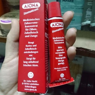 Kem đánh răng của Đức AJONA