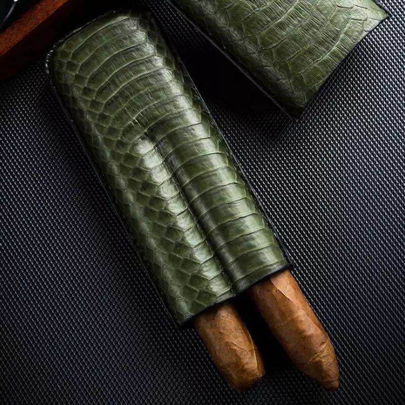Bao da 2 điếu cigar màu xanh độc đáo