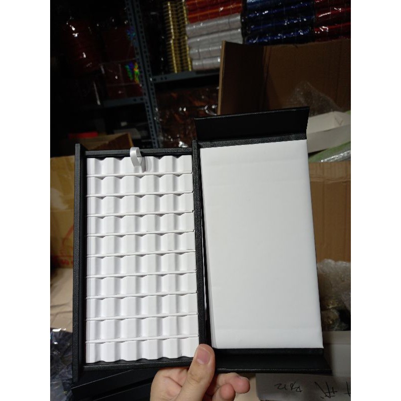 Hộp Da Đựng Đá, Trang Sức Loại 30 Viên Và 50 Viên