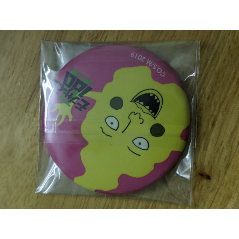 Huy hiệu / Standee Mob Psycho 100 hàng real