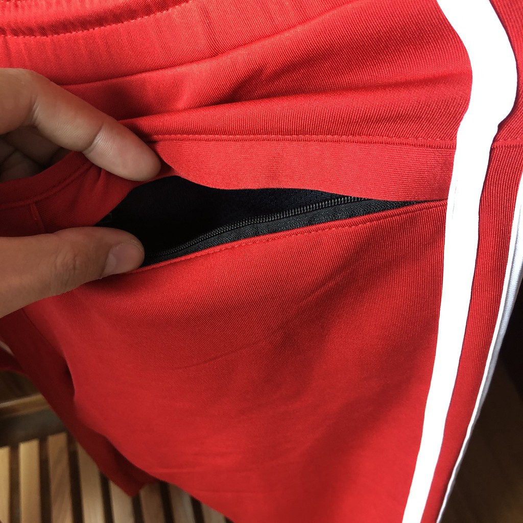 Quần Jogger Thể Thao Đỏ 3 Sọc Trắng - Bo chun, vài đẹp | BigBuy360 - bigbuy360.vn