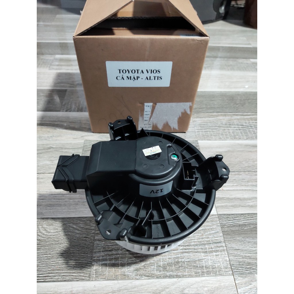 Sản phẩm gia đình làm: Quạt dàn lạnh tô yô ta vios Cá Mập A-tít 12v