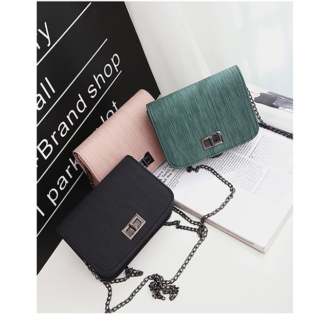 Túi xách nữ, túi đeo chéo nữ đẹp đi chơi cao cấp kẻ xọc 3 màu, túi đeo chéo kiểu dáng chất da kiểu dáng hàn quốc | BigBuy360 - bigbuy360.vn