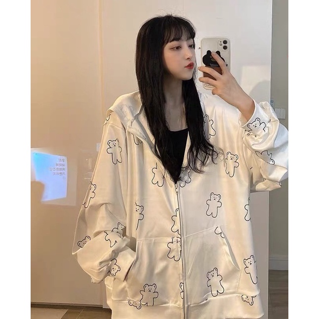 Áo khoác nỉ gấu trắng viền đen siu xinh