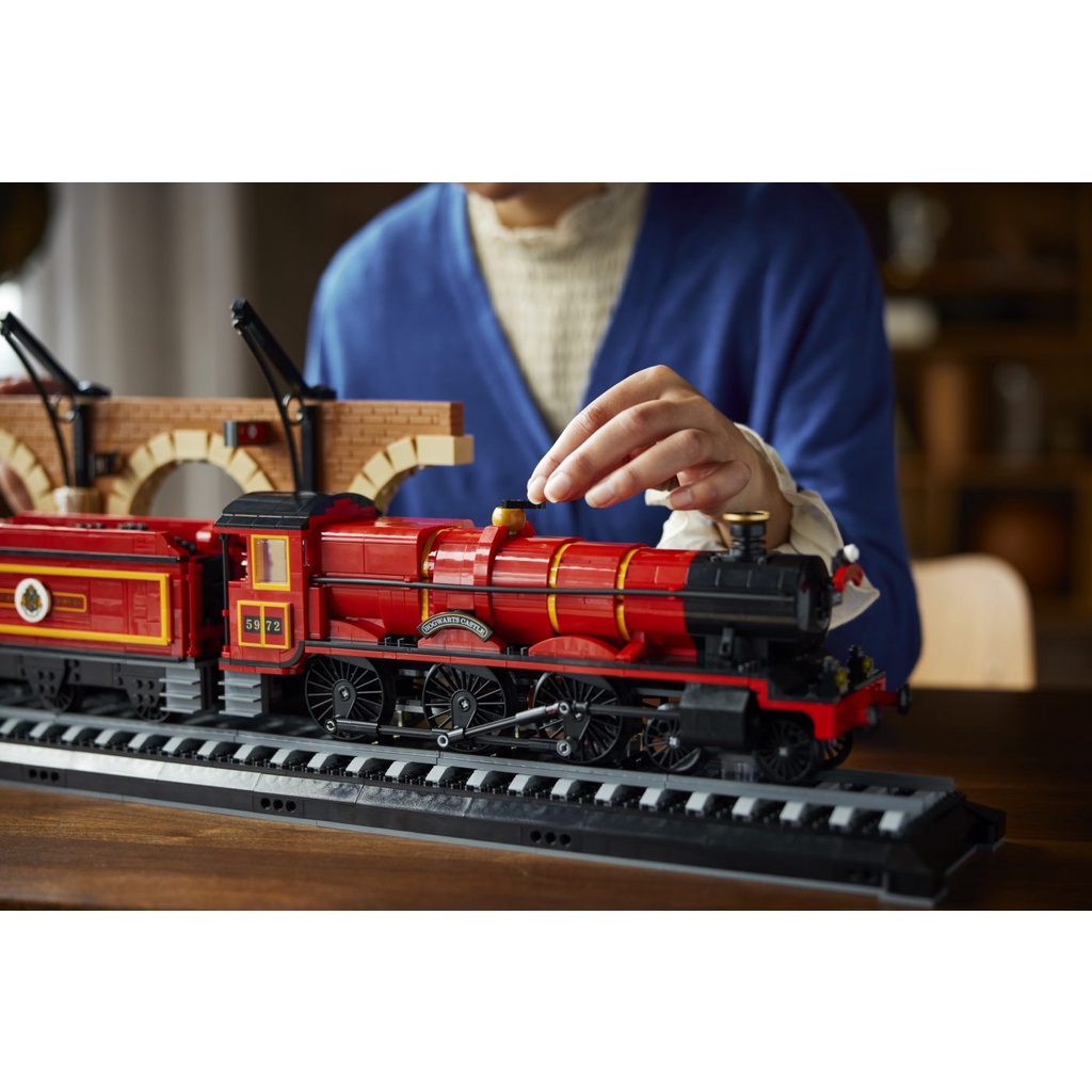 LEGO Harry Potter™ 76405 TÀU HỎA HOGWART SÂN GA