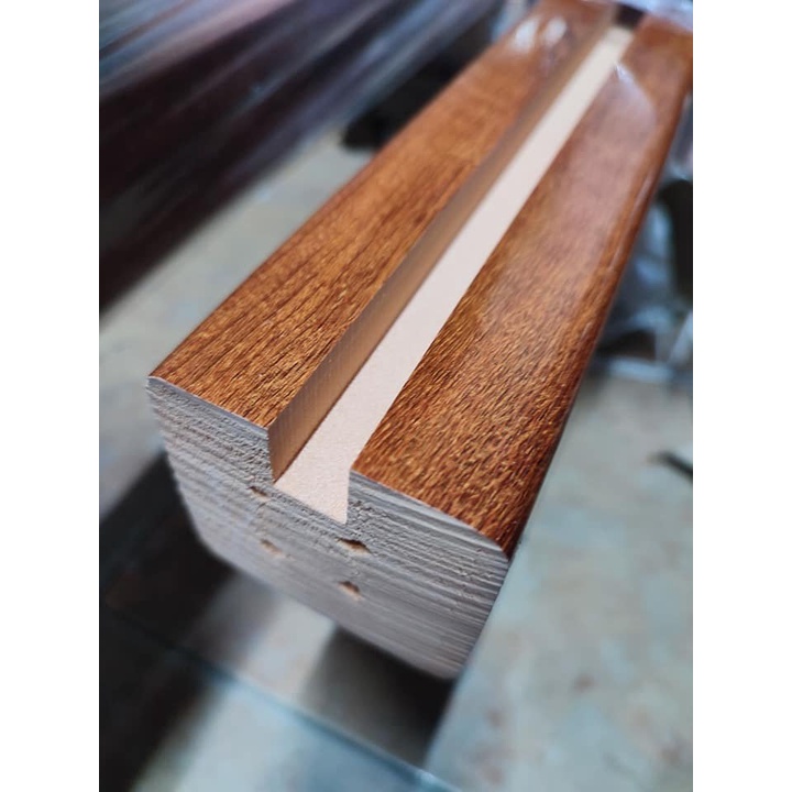 MẪU Tay vịn nhựa giả gỗ vuông 60x60 15cm