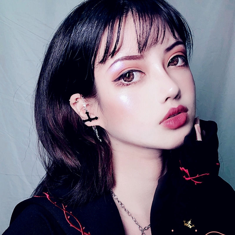 Khuyên tai thiết kế phong cách cổ điển thời trang