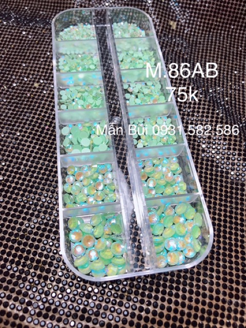 Khay đá chân keo cao cấp khay 1440 viên, đá mix size màu mắt mèo