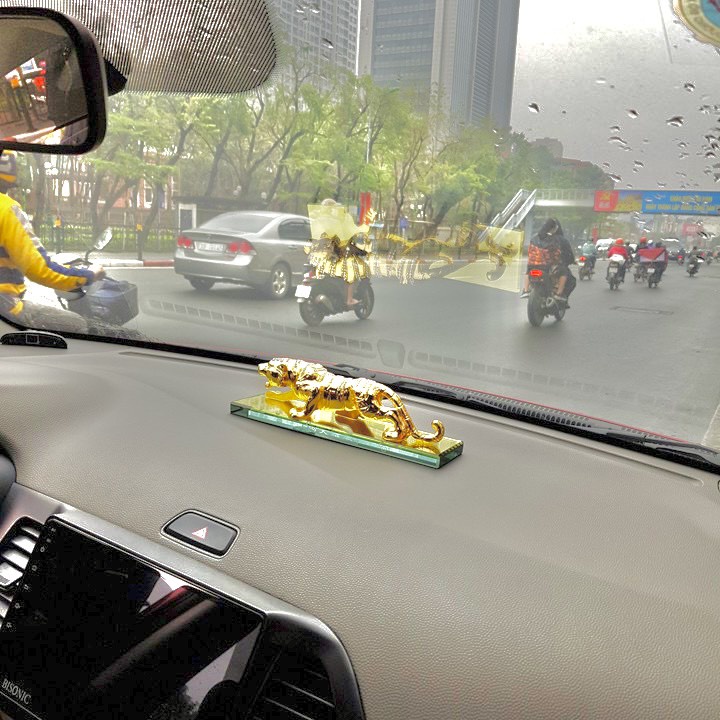 Tượng Hổ vằn đính đá phong thủy trang trí Taplo Xe hơi, Ô tô - chúa sơn lâm