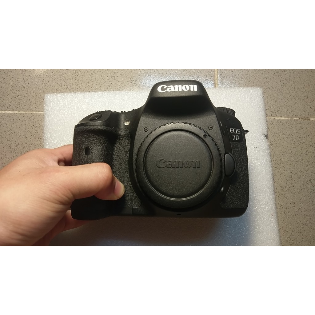 Máy Ảnh ống kính rời kĩ thuật số  Canon 7D rất đẹp, 7k shot , nguyên zin . | BigBuy360 - bigbuy360.vn