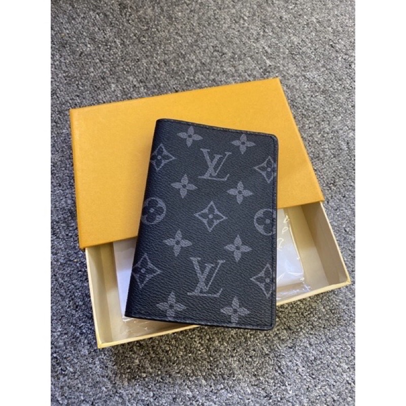 Ví nam nữ LV Passsport holder