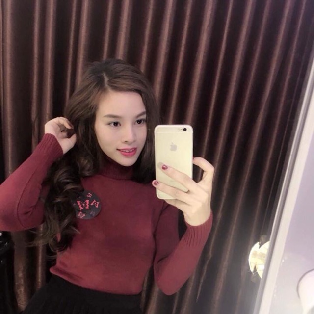 Áo len cổ lọ