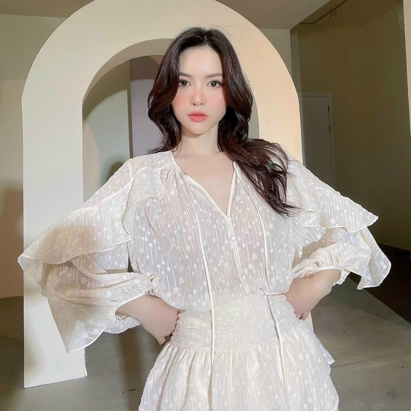 Set nude bi tay bèo chân váy xoè VIBES