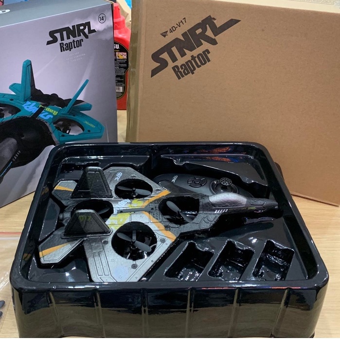 Máy bay điều khiển từ xa 4 động cơ V17 2.4G 2022 - Bay nhào lộn, Bay quay vòng tròn nhào lộn 360 độ, Bay 15 phút