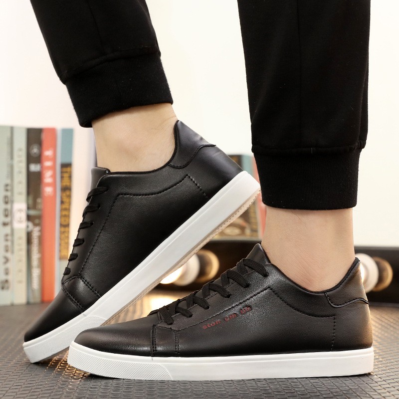 Giày sneaker nam kiểu dây buộc Rozalo RM5638