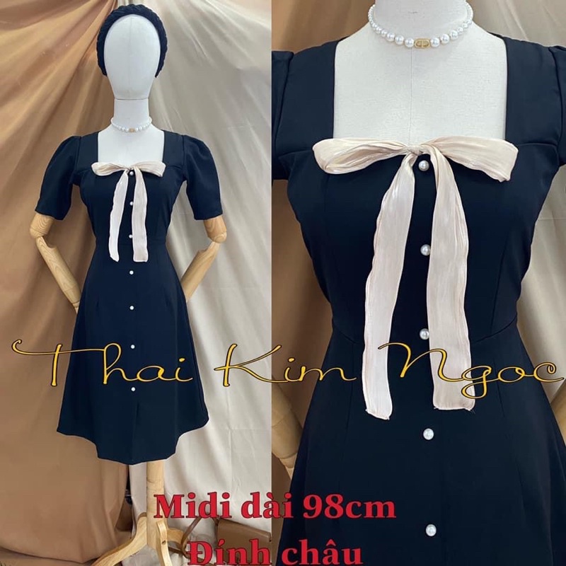 Đầm cổ vuông tiểu thư đen phối nơ cổ