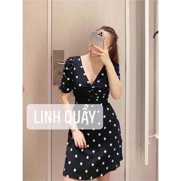 váy chấm bi ( chi lazy)