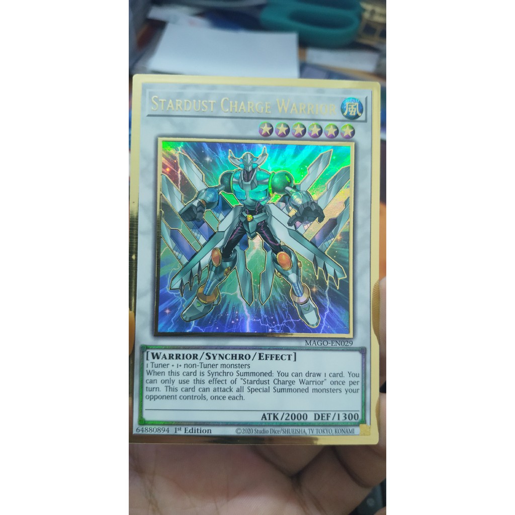 [Thẻ bài Yugioh TCG] MAGO-EN029 STARDUST CHARGE WARRIOR 1st Edition Premium Gold