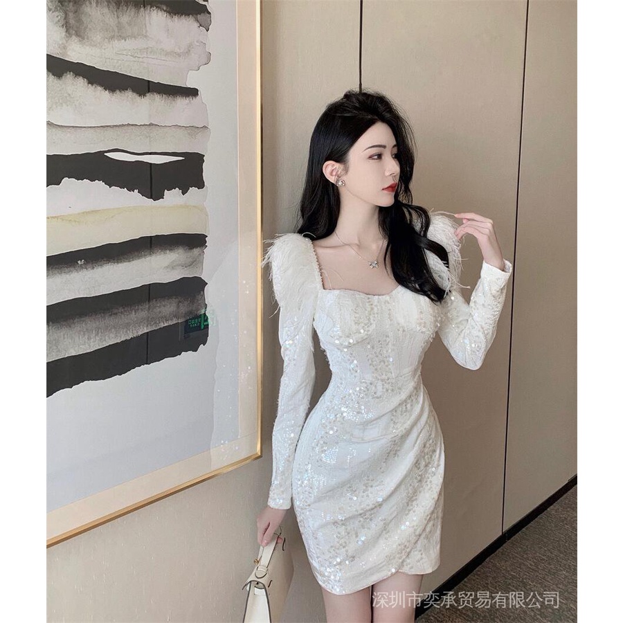 C-bit Đầm Nhung Mỏng Dáng Ôm Đính Hạt Phối Lông Vũ Và Hạt Cườm Bất